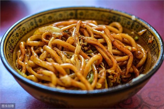 互聯(lián)網(wǎng)+時代,傳統(tǒng)面館該如何搭好順風車成功轉(zhuǎn)型?